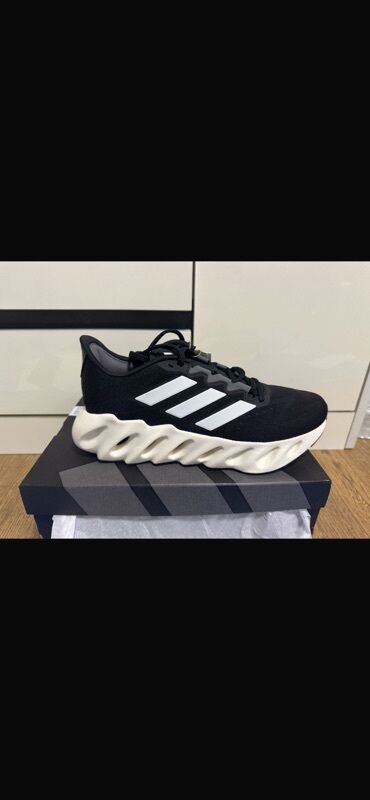Кроссовки и спортивная обувь: ❗️ЛИКВИДАЦИЯ ТОВАРОВ❗️ Оригинал 💯 Кроссовки Adidas (мужские/унисекс)