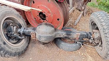 Другая сельхозтехника: Рама от ГАЗ 53 Мост передний от ГАЗ 66, Каропка и ГУР от ЗИЛ,Раздатка — 6