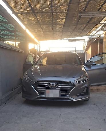 Hyundai Sonata: 2018 г., 2.4 л, Автомат, Бензин, Седан