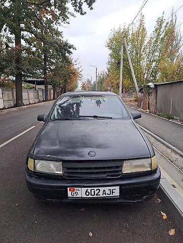 Opel: Opel Vectra: 1989 г., 1.6 л, Механика, Бензин, Седан — 2