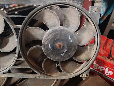 Auto delovi: Ventilator hladnjaka Lada 21214 Niva 1.7i br.1. Polovan, ispravan — 10