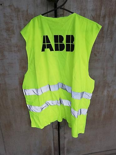 Другие аксессуары: Полики BMW передние(М5)+багажный полик для мерса+жилет для авто+сетка — 15