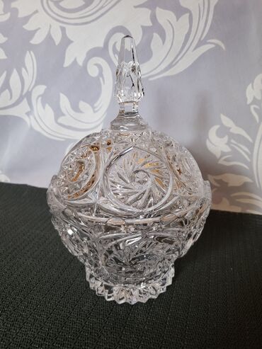 Kuhinjski setovi: Bombonijera nova kristal Zajecar 70te. Nova bombonijera,sve na njoj — 5