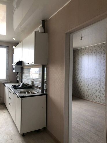 квартира для семьи: 2 комнаты, 37 м², Индивидуалка, 3 этаж, Евроремонт