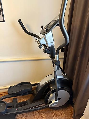 Эллиптические тренажеры: Коммерческий эллиптический тренажёр (состояние нового) Продаётся — 5