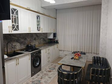 Yeni tikili: Saray MTK -da 3 cü mərtəbədə 92 kv ölçüdə ev satılır.İlkin ödəniş — 7