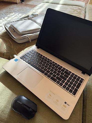 Ноутбук ASUS + беспроводная мышь A4Tech + сумка-чехол, полностью в
