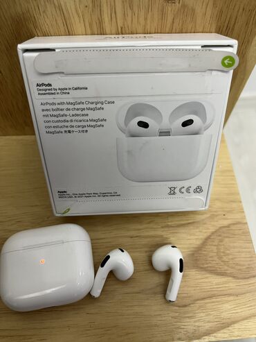 airpoda: AirPods 3 original qulaqlıq. Ela veziyyetdedir! Cox az islenib.cizigi