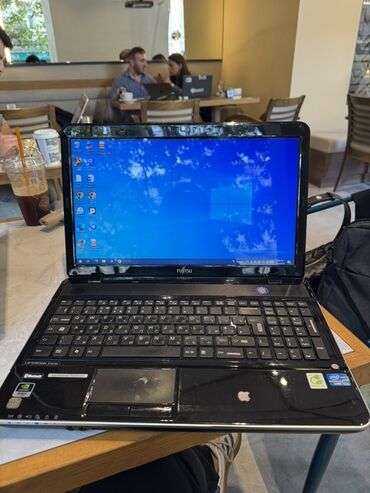 HP: Intel Core i5, 15.6 "