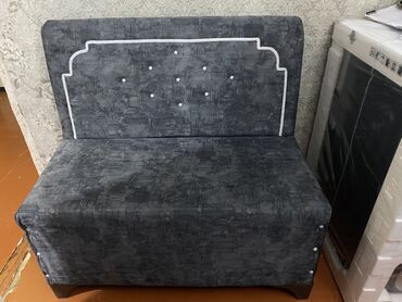 Divanlar: Mini-divan, Açılmayan, Bazasız, Parça, Çatdırılma yoxdur