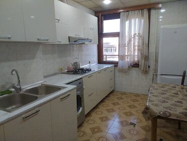 Uzunmüddətli kirayə mənzillər: Nəsimi rayonu, Azərbaycan Tibb Universtetinin yanında 9 mərtəbəli — 8