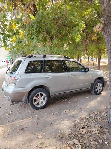 машина тайота марк 2: Mitsubishi Outlander: 2004 г., 2.4 л, Механика, Бензин