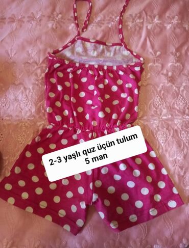 Koftalar, sviterlər: Geyimlerin tep tezesi de var icərisində bir iki defe geyilmişi de gül — 7