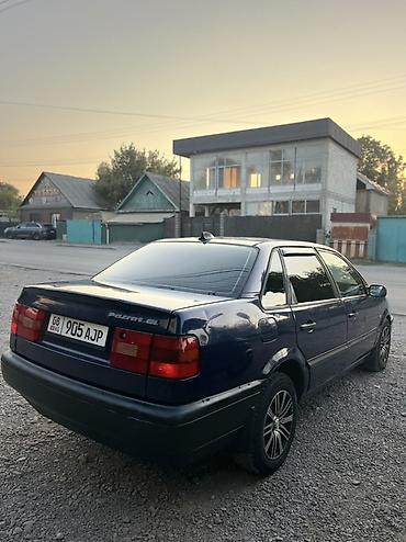 Продажа авто: Volkswagen Passat: 1993 г., 1.8 л, Механика, Бензин, Седан — 5