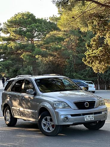 Kia: Kia Sorento SUV - Krossover/SUV kuzov, gümüşü rəng - 4 qapı, dam — 1