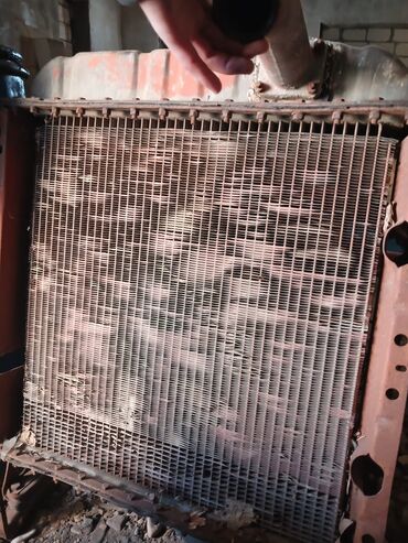 radiator barmaqlığı vaz: 41radiyatoru