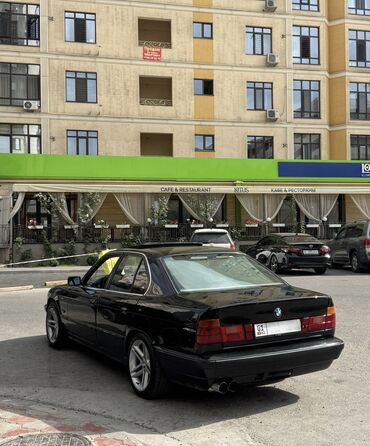 runx alex: BMW 5 series: 1991 г., 2.5 л, Механика, Бензин, Седан