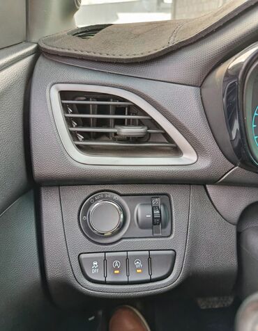 Chevrolet: Chevrolet Spark: 2018 г., 1 л, Вариатор, Бензин, Хэтчбэк — 20