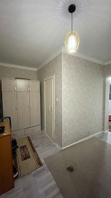 106: 2 комнаты, 63 м², 12 мкр 105 серия, 1 этаж — 9