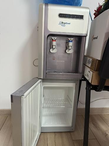 охладитель для пива: Кулер для воды EcoCool с нижним холодильным шкафом. - Напольная — 3