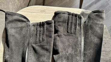 Çəkmələr: Uzunboğaz, Ölçü: 40, rəng - Qara, Yeni -da lalafo.az — 10 Çəkmələr: Uzunboğaz, Ölçü: 40, rəng - Qara, Yeni — 10