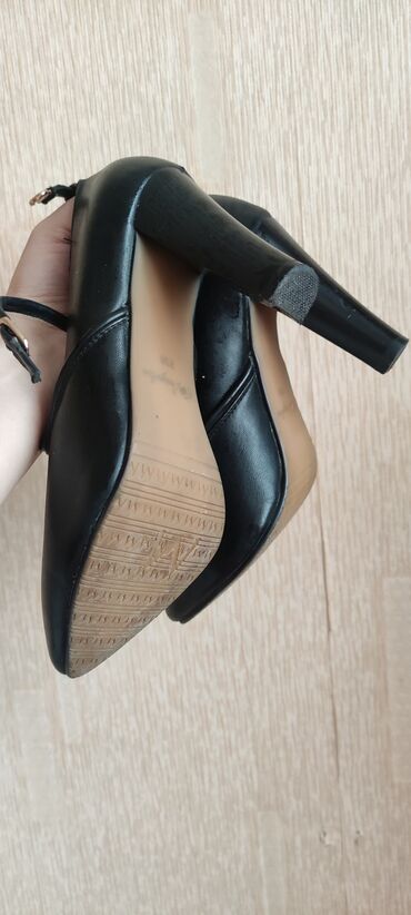 Tuflilər: Tuflilər, Ölçü: 36.5, rəng - Qara, İşlənmiş — 13