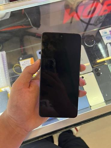 Мобильные телефоны и аксессуары: Redmi, Redmi Note 13, Б/у, 256 ГБ, цвет - Черный, 2 SIM — 2