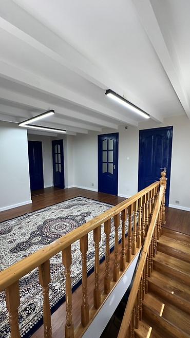 Продажа коттеджей и домов: Двухэтажный дом + пол дома. Участок 3,3 сотых Дом 160 м кв Пол дома — 8