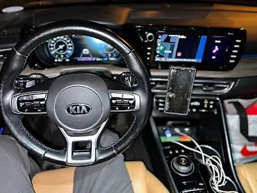 k5 kia: Kia K5 – müasir sedan Xarici: - Gümüş rəngli kuzov, idman üslubunda — 2