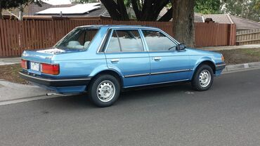 passat sedan: Mazda 323 bf sedan 1987 tetikteri satylat kayrylgyla