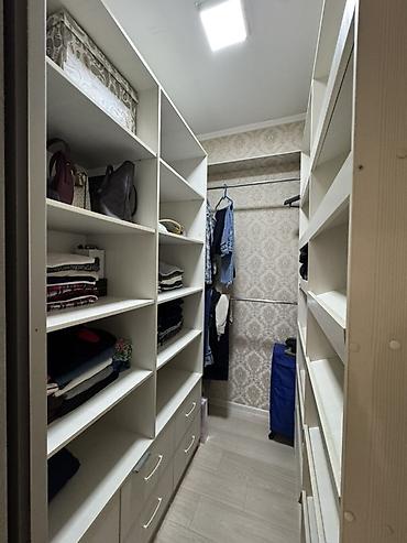 Аренда помещений свободного назначения: 🔥Продаётся просторная 3-комнатная квартира в 5 микрорайоне! Напротив — 14