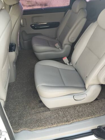 Kia: Kia Carnival: 2018 г., Минивэн — 5