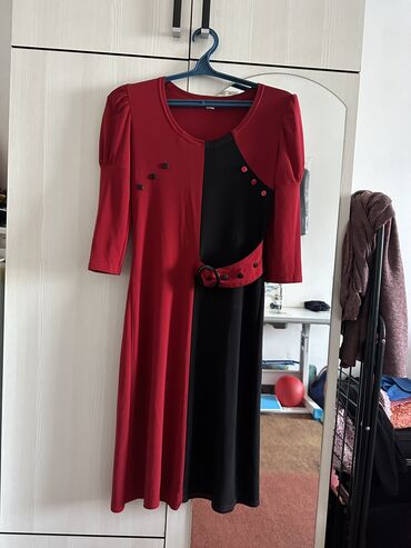 платье красное: Повседневное платье, Осень-весна, Длинная модель, Трикотаж, Прямое, 2XL (EU 44)