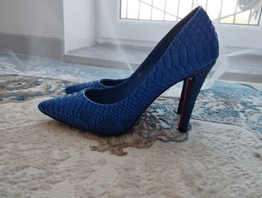 синие туфли на каблуках: Туфли 37, цвет - Синий