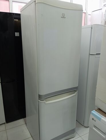 indesit soyuducu soyutmur: Б/у Двухкамерный Indesit Холодильник цвет - Белый