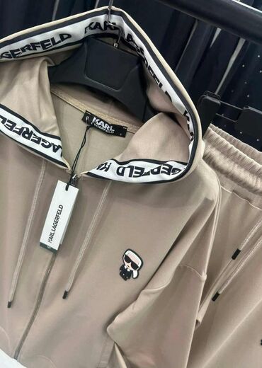 Gornji i donji deo: Karl Lagerfeld komplet trenerke – original model - Gornji deo: duks — 1