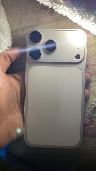 honor 400 lote: İphone 11 problemsizdi 17 proya yığılıb 64gb heç bir problem xərc — 2
