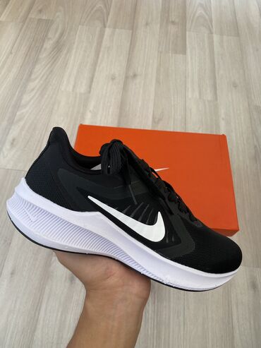 nike low: Кроссовки Nike, новые, только 43 размер остался качество высшее 🔥😍