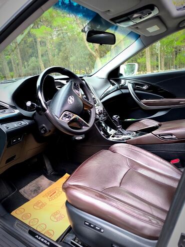 Hyundai: Hyundai Azera-2012-ci il . Baki servisden alinib 2013 il. 2.4 benzin — 8