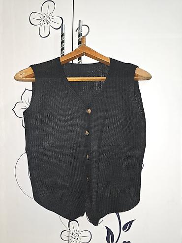 Трикотажные жилеты: Набор одежды и аксессуаров 1) Черный вязаный жилет - Фактурная вязка — 1