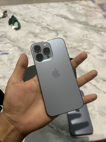 Apple iPhone: IPhone 13 Pro, Б/у, 256 ГБ, Голубой, Защитное стекло, Чехол, В рассрочку, 94 %