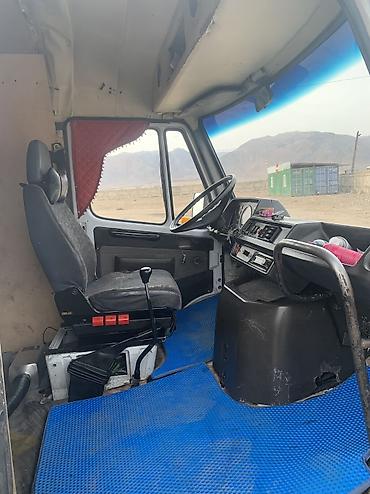 Продажа авто: Mercedes-Benz Спринтер: 1991 г., 3 л, Механика, Дизель, Бус — 6