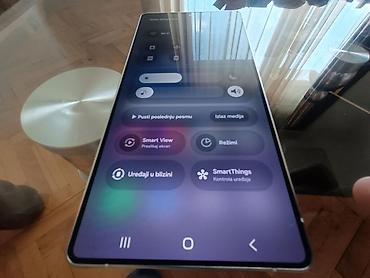 Samsung: Nov telefon otpakovan pre nedelju dana i samo isproban. Memorija 256 na lalafo.rs — 1 Samsung: Nov telefon otpakovan pre nedelju dana i samo isproban. Memorija 256 — 1