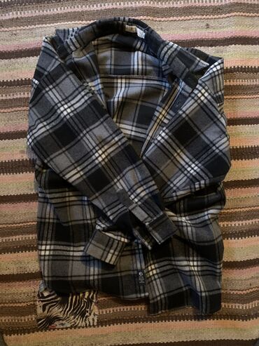 Мужская одежда: Рубашка 4XL (EU 48), цвет - Серебристый