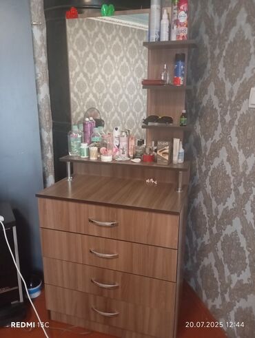 зеркало доя дома: Продаю комод с зеркалом в отличном состоянии 📌 Без дефектов, все