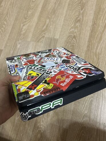 PS4 (Sony Playstation 4): Məhsul: Sony PlayStation 4 (PS4) Slim oyun konsolu + DualShock 4 — 1