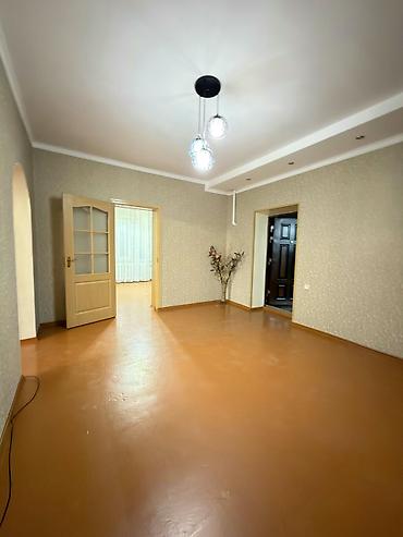 Продажа коттеджей и домов: Кирпичный дом в Новопокровке. - Планировка: 5 комнат, общая площадь — 4