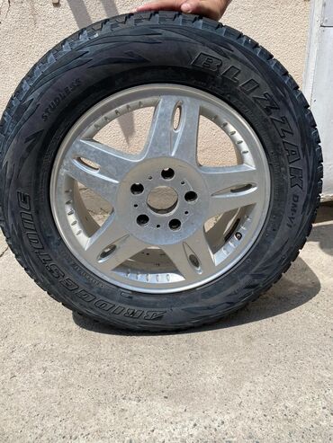 запчасти на корейские авто: Колеса в сборе 265 / 60 / R 18, Зима, Б/у, Запаска, Внедорожные (АТ/МТ), отверстий - 5