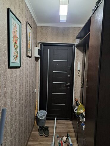продам 3 х ком кв в мкр: 3 комнаты, 60 м², 104 серия, 3 этаж, Косметический ремонт