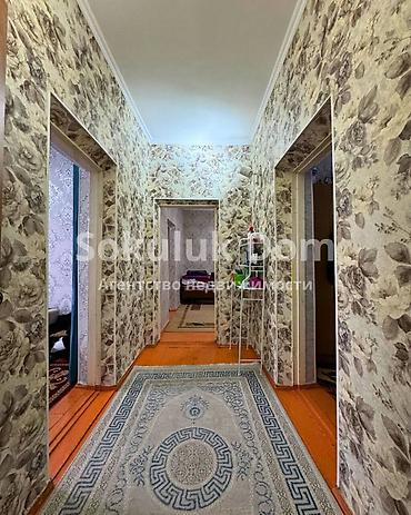 Продажа коттеджей и домов: 🏠Продается дом в селе Сокулук, от трассы 300 метров. 🟡Комнаты: 5 — 11